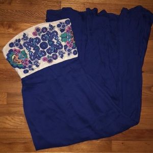 Embroidered maxi dress